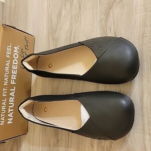 Xero Barefoot Shoes Phoenix Leather - Women's Dressy Flat